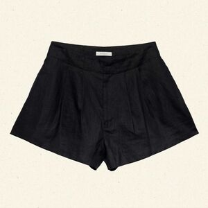 Doen Larue Linen Shorts In Black - Size 2